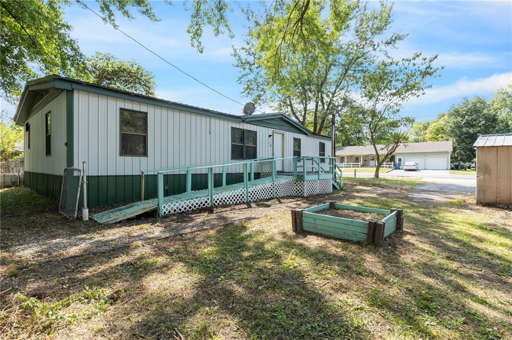 511 South Main Street La Monte, MO 65337 - Photo 4 of 35