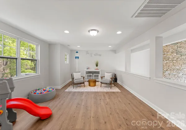 $1,000,000 | 13701 Petworth Court, Charlotte, NC 28278