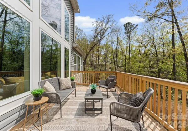 $1,000,000 | 13701 Petworth Court, Charlotte, NC 28278