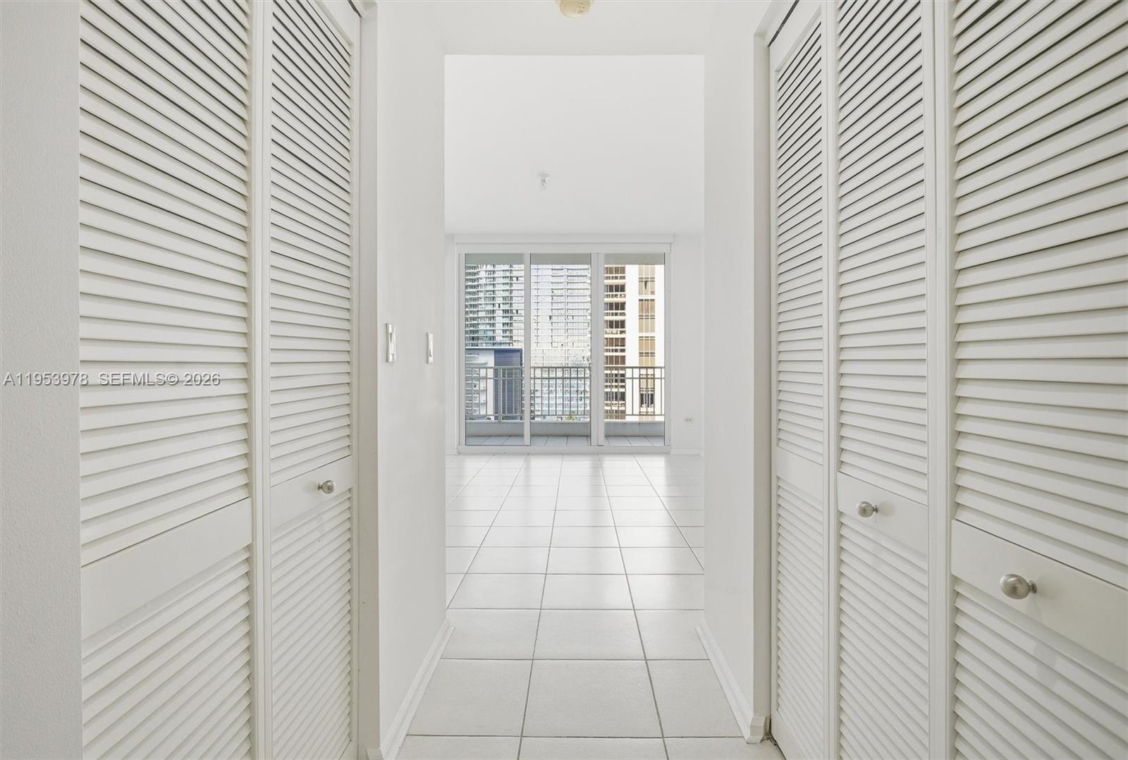 801 Brickell Key Boulevard, Unit 1404 Miami, FL 33131 - Photo 16 of 44
