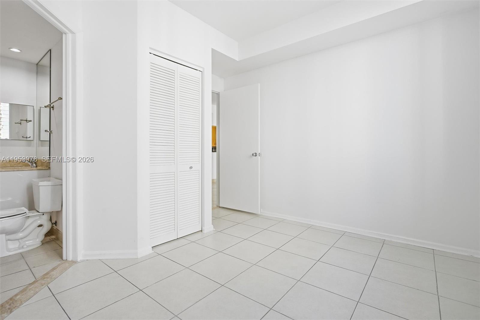 801 Brickell Key Boulevard, Unit 1404 Miami, FL 33131 - Photo 24 of 44