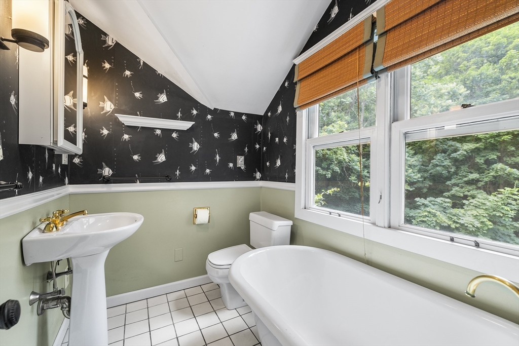 62 Circle Road Longmeadow, MA 01106 - Photo 27 of 42