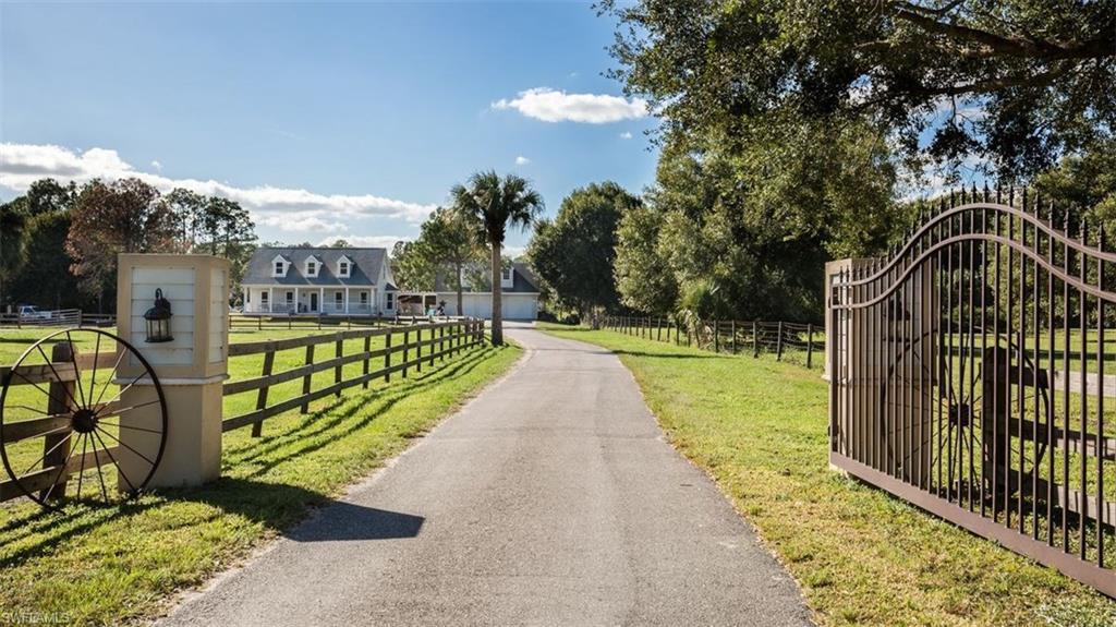 3950 Williamson Road Fort Myers, FL 33905 - Photo 4 of 19 Gallery Image 4