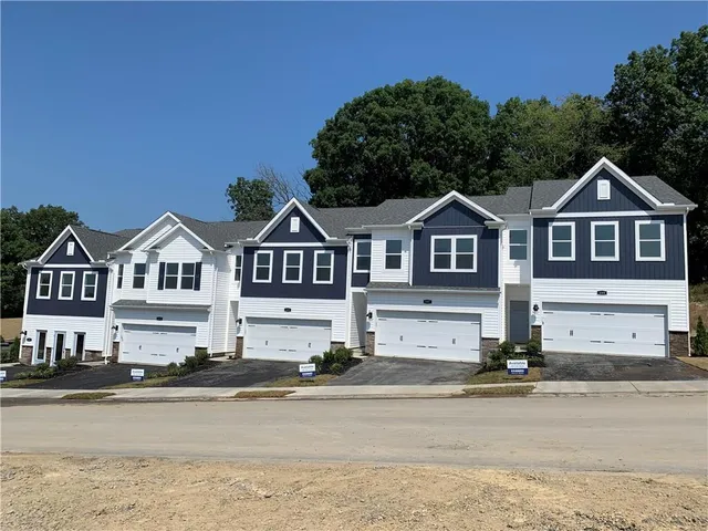 $389,990 | 218 Paddock Lane, Harmony, PA 16037