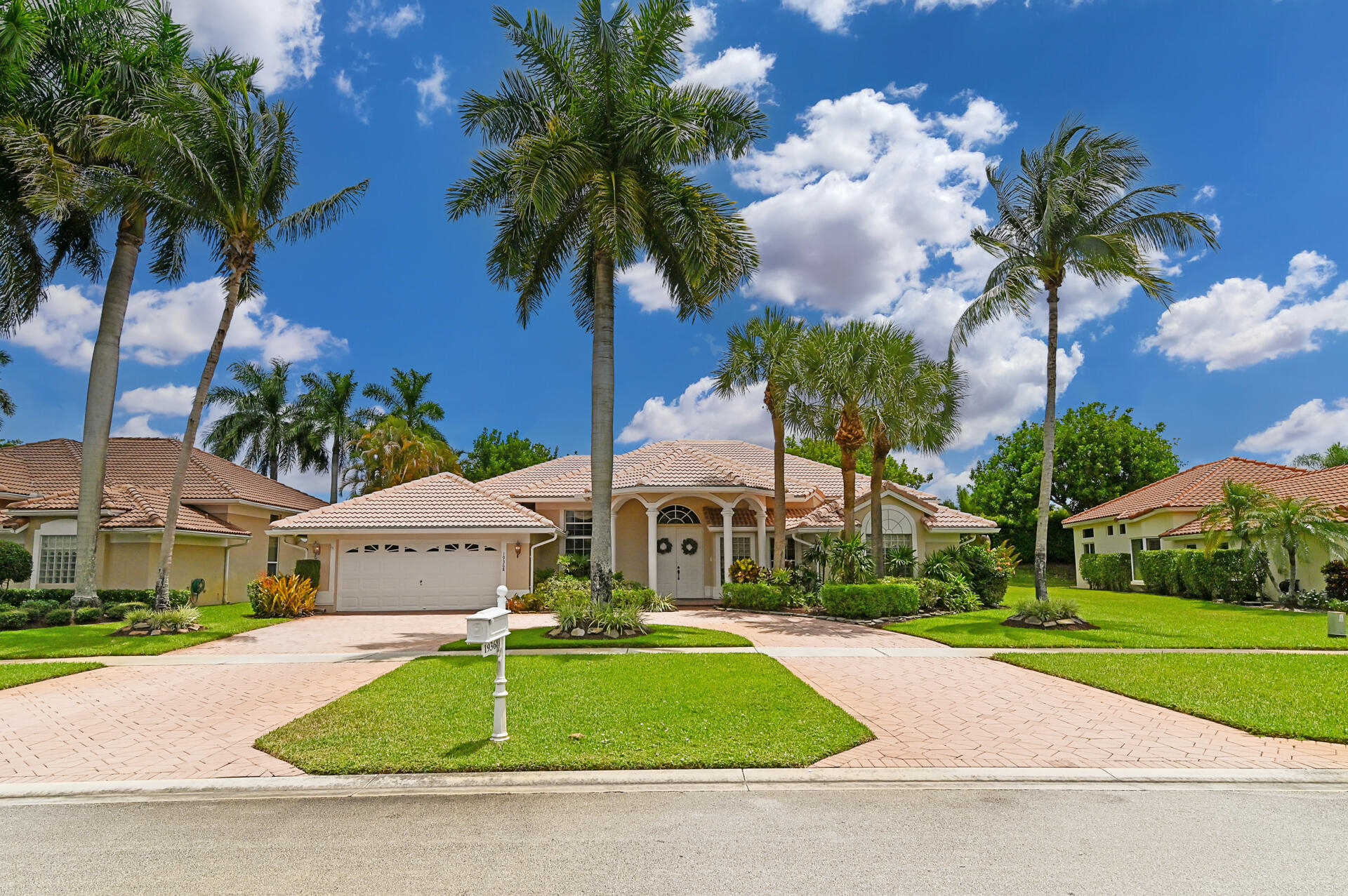 19368 Preserve Drive Boca Raton, FL 33498 - Photo 1 of 40 01_Front_01