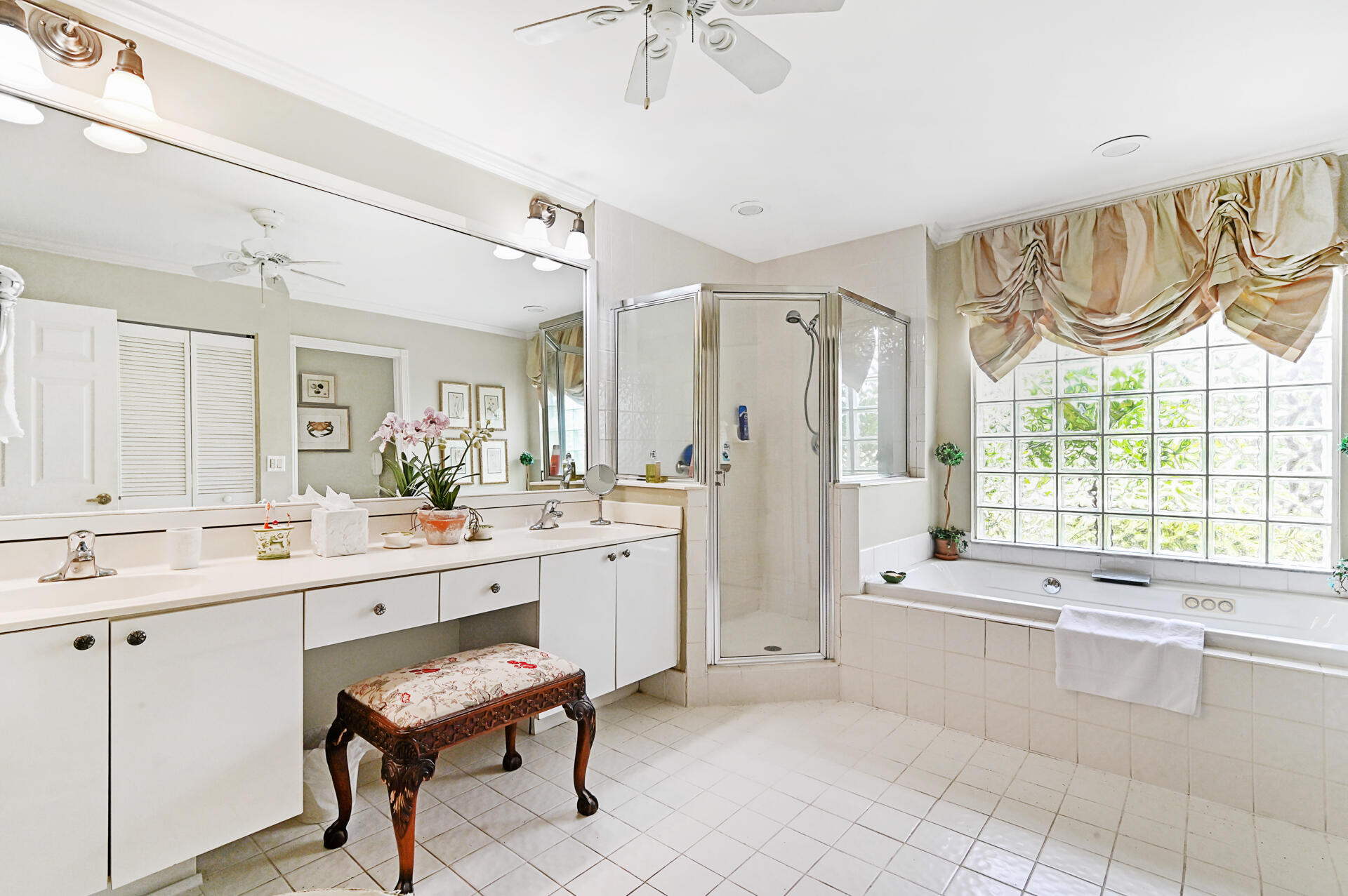 19368 Preserve Drive Boca Raton, FL 33498 - Photo 21 of 40 Master Bathroom
