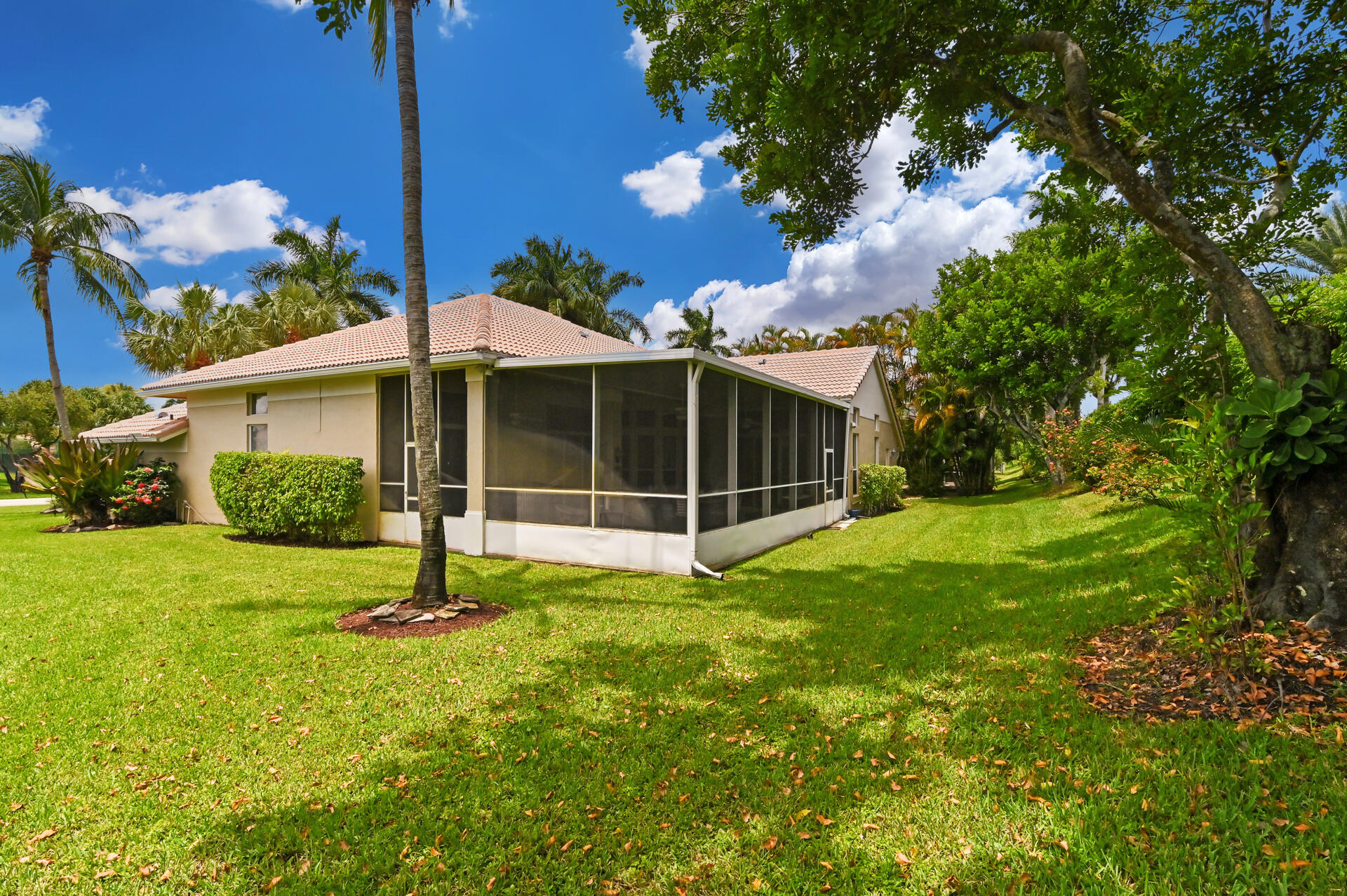 19368 Preserve Drive Boca Raton, FL 33498 - Photo 32 of 40 09_Rear_03