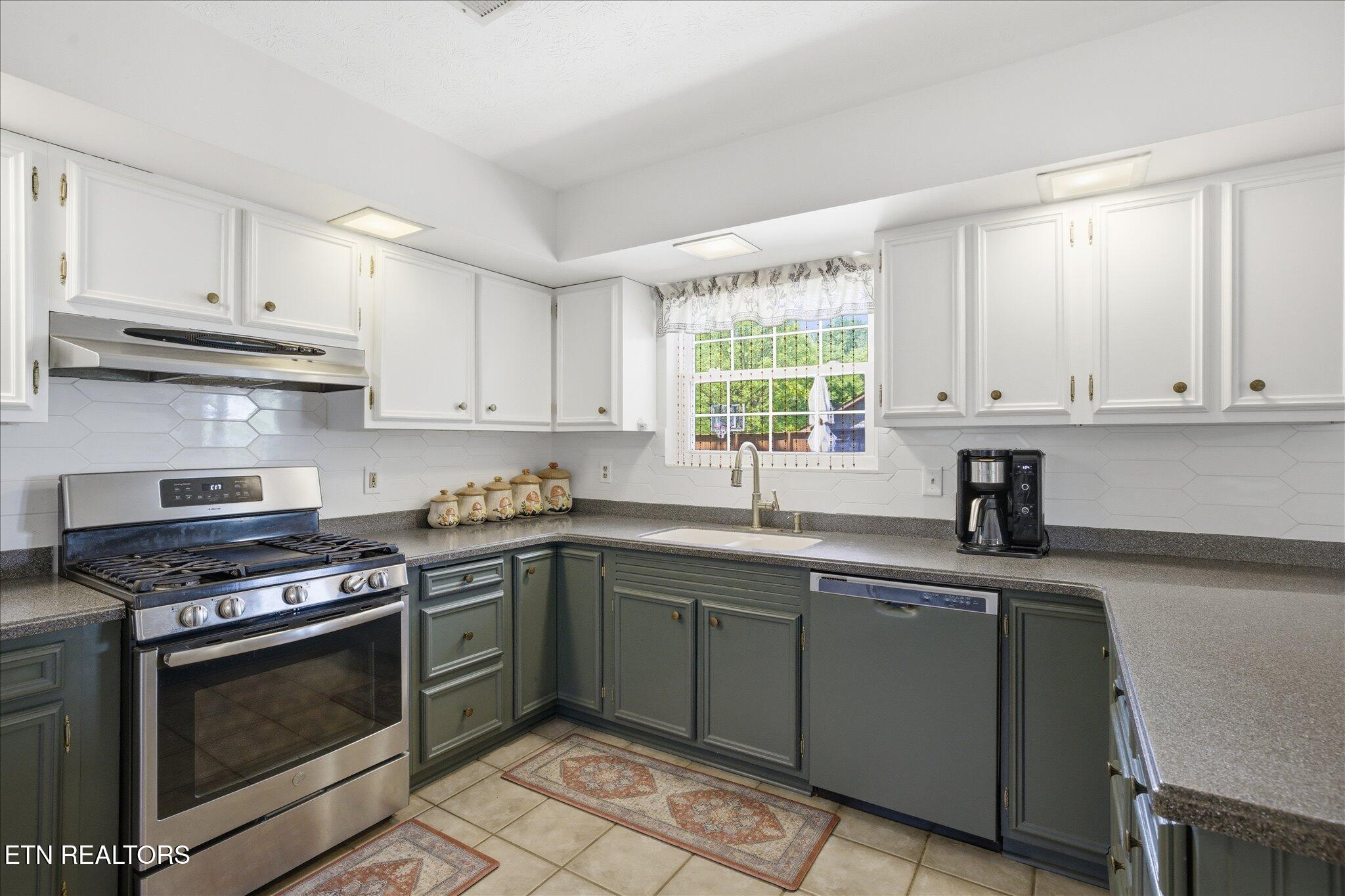 1332 Trentham Circle Seymour, TN 37865 - Photo 14 of 29 13-IMG_0188