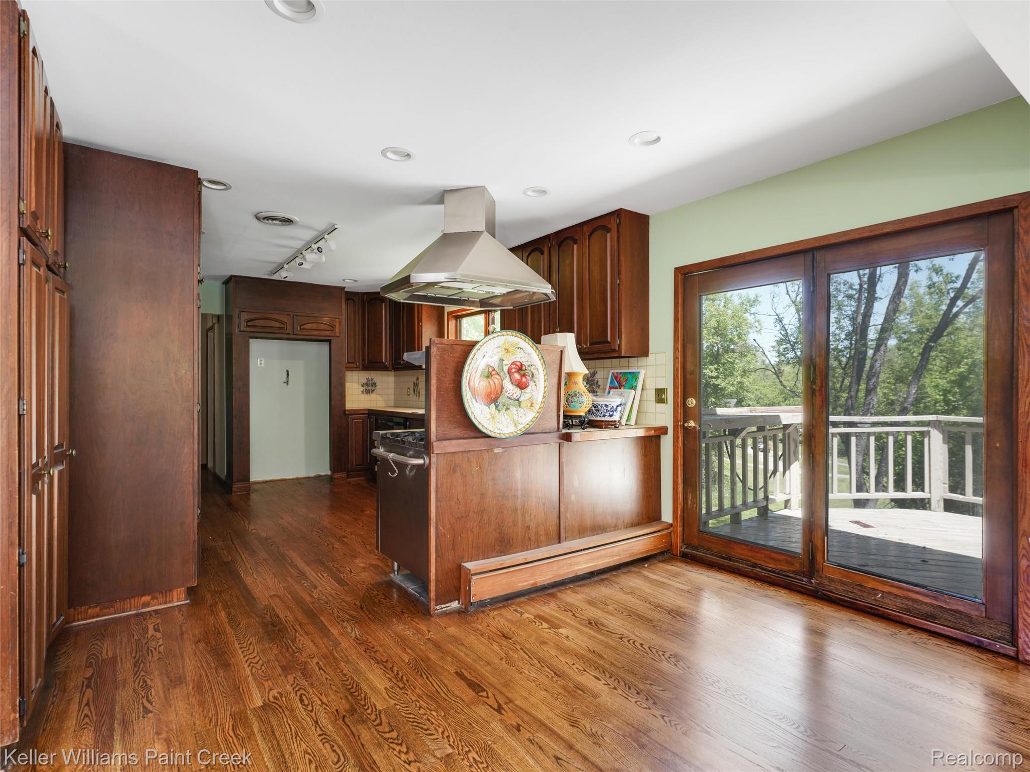 1150 North Livernois Road Rochester, MI 48306 - Photo 11 of 56 09-1150 N Livernois Rd 0008.jpg