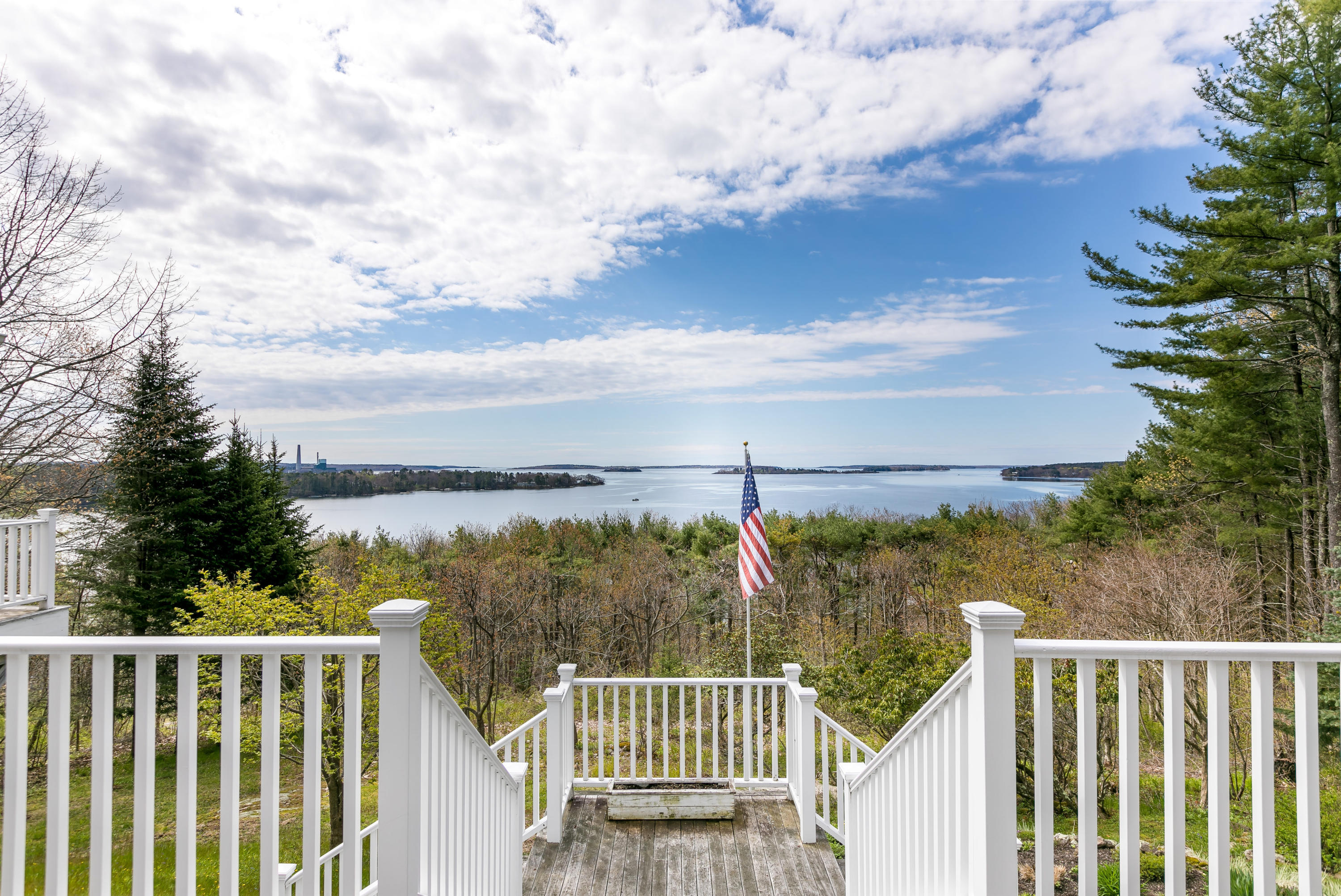82 Ravine Drive Cumberland Foreside, ME 04110 - Photo 2 of 75 82 Ravine Dr Cumberland-print-016-92-Dec