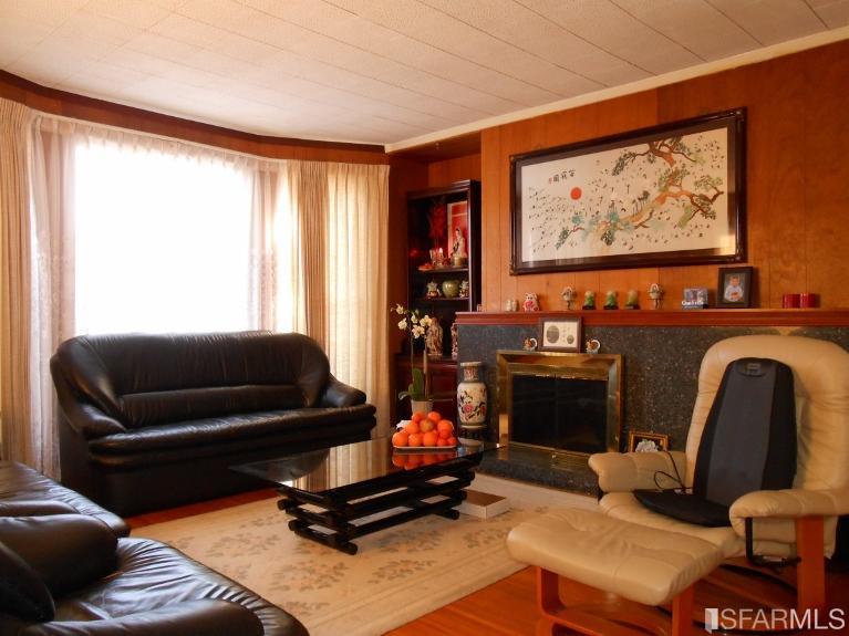 2231 46th Avenue San Francisco, CA 94116 - Photo 3 of 19