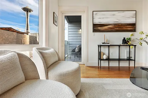$450,000 | 159 Denny Way, Unit 406, Seattle, WA 98109