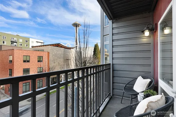$435,000 | 159 Denny Way, Unit 406, Seattle, WA 98109
