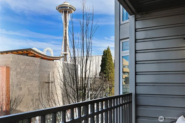 $435,000 | 159 Denny Way, Unit 406, Seattle, WA 98109