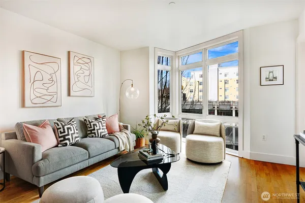 $435,000 | 159 Denny Way, Unit 406, Seattle, WA 98109