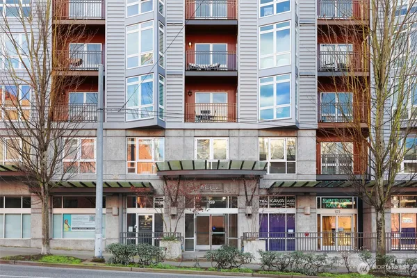$435,000 | 159 Denny Way, Unit 406, Seattle, WA 98109