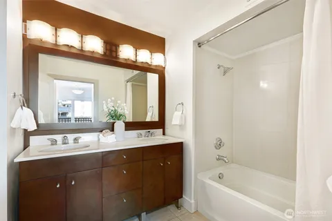 $450,000 | 159 Denny Way, Unit 406, Seattle, WA 98109