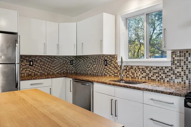 $419,900 | 4 Morris Street, Peterborough, NH 03458