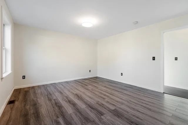 $419,900 | 4 Morris Street, Peterborough, NH 03458