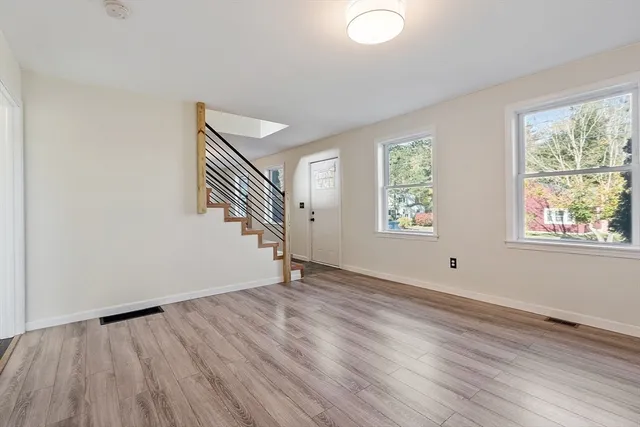 $419,900 | 4 Morris Street, Peterborough, NH 03458