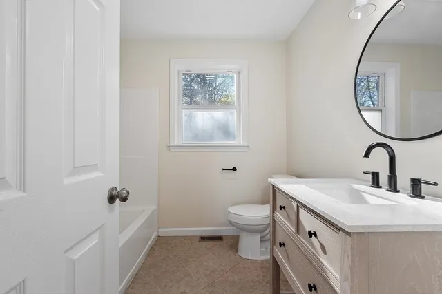 $419,900 | 4 Morris Street, Peterborough, NH 03458