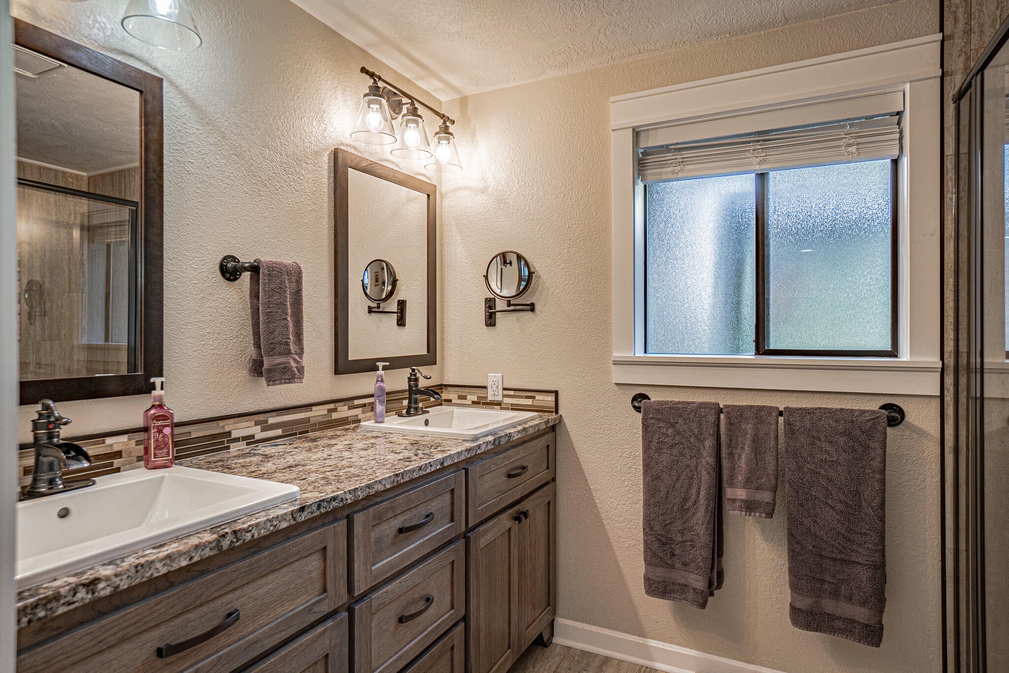 2669 Roberts Road Medford, OR 97504 - Photo 22 of 33 DSC08631-HDR
