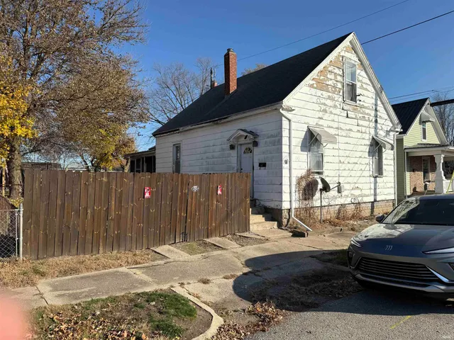 $59,900 | 11 South Brownell Street, Peru, IN 46970