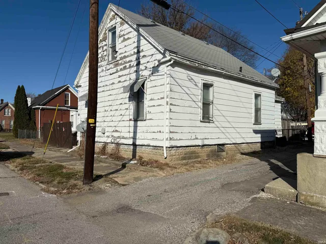 $59,900 | 11 South Brownell Street, Peru, IN 46970