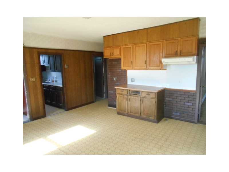 36 Cold Spring Place Woonsocket, RI 02895 - Photo 13 of 24 Kitchen.
