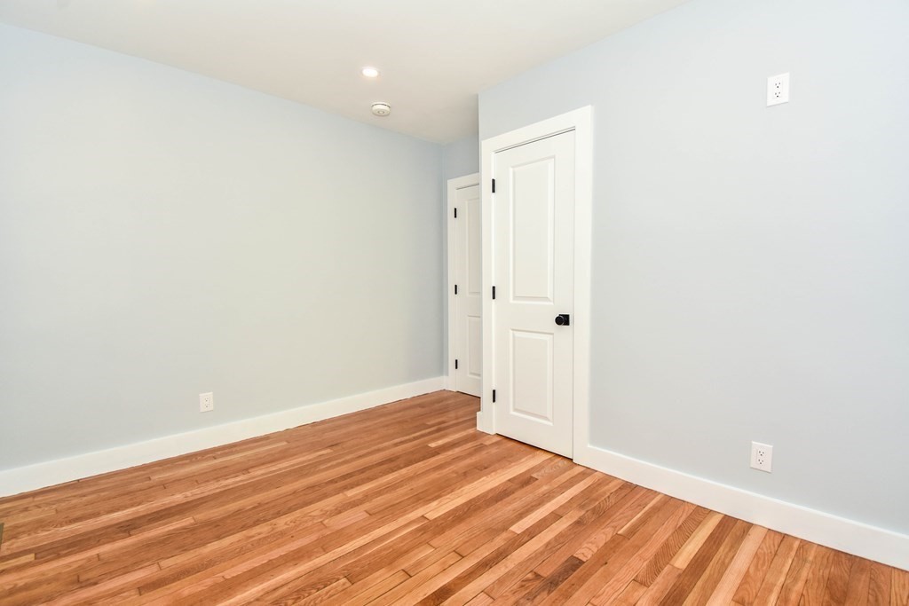 15 Thelma Road Framingham, MA 01702 - Photo 18 of 32 Gallery Image 18