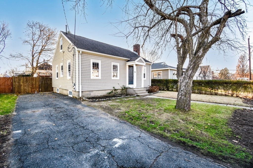 15 Thelma Road Framingham, MA 01702 - Photo 2 of 32 Gallery Image 2