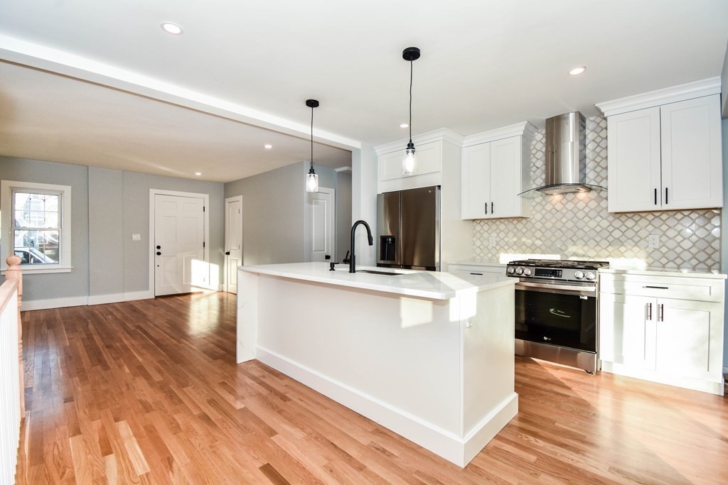 15 Thelma Road Framingham, MA 01702 - Photo 9 of 32 Gallery Image 9