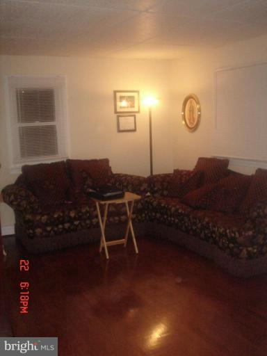 7741 Emerson Road Hyattsville, MD 20784 - Photo 3 of 12 Living Room