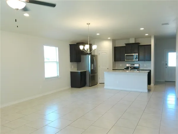 $2,195 | 7701 Lariat Toss Drive, Corpus Christi, TX 78414