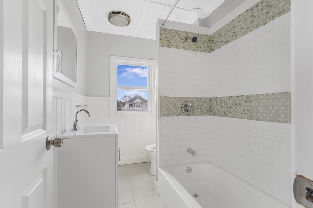 475 Tecumseh Street Fall River, MA 02721 - Photo 24 of 42 Gallery Image 24