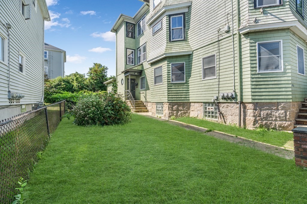 475 Tecumseh Street Fall River, MA 02721 - Photo 3 of 42 Gallery Image 3