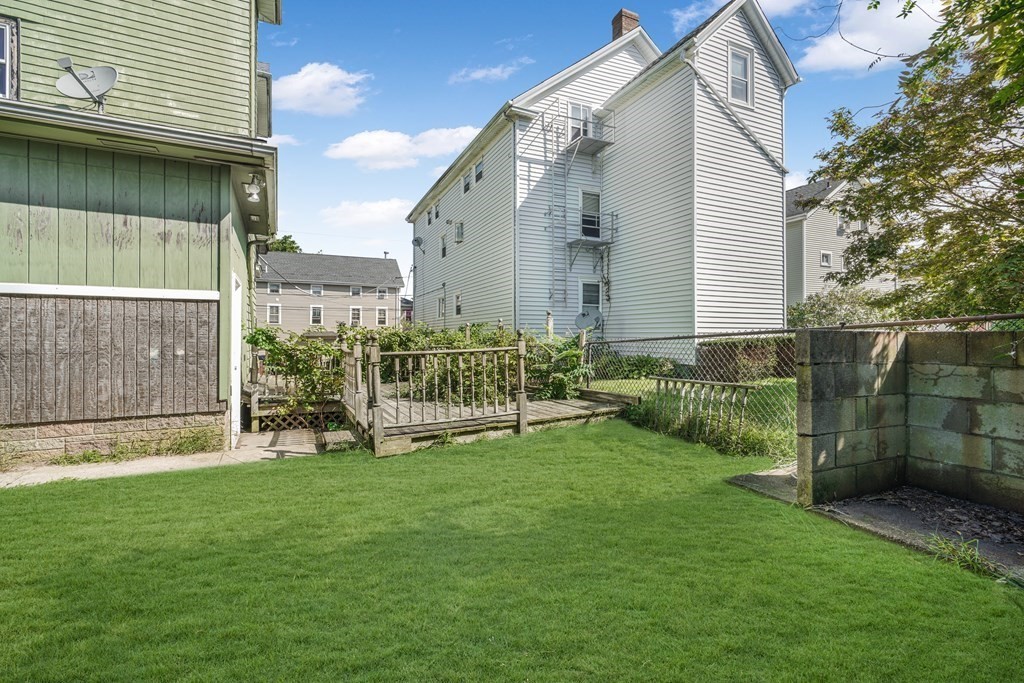 475 Tecumseh Street Fall River, MA 02721 - Photo 5 of 42 Gallery Image 5