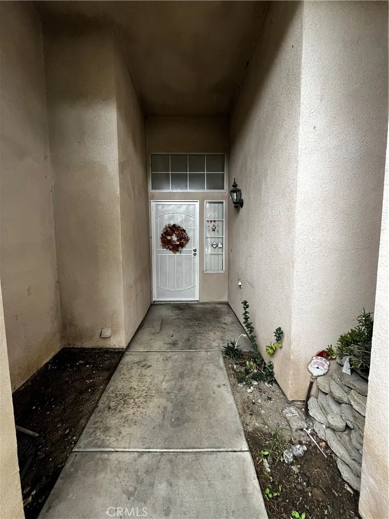 1208 North Fillmore Avenue Rialto, CA 92376 - Photo 3 of 19