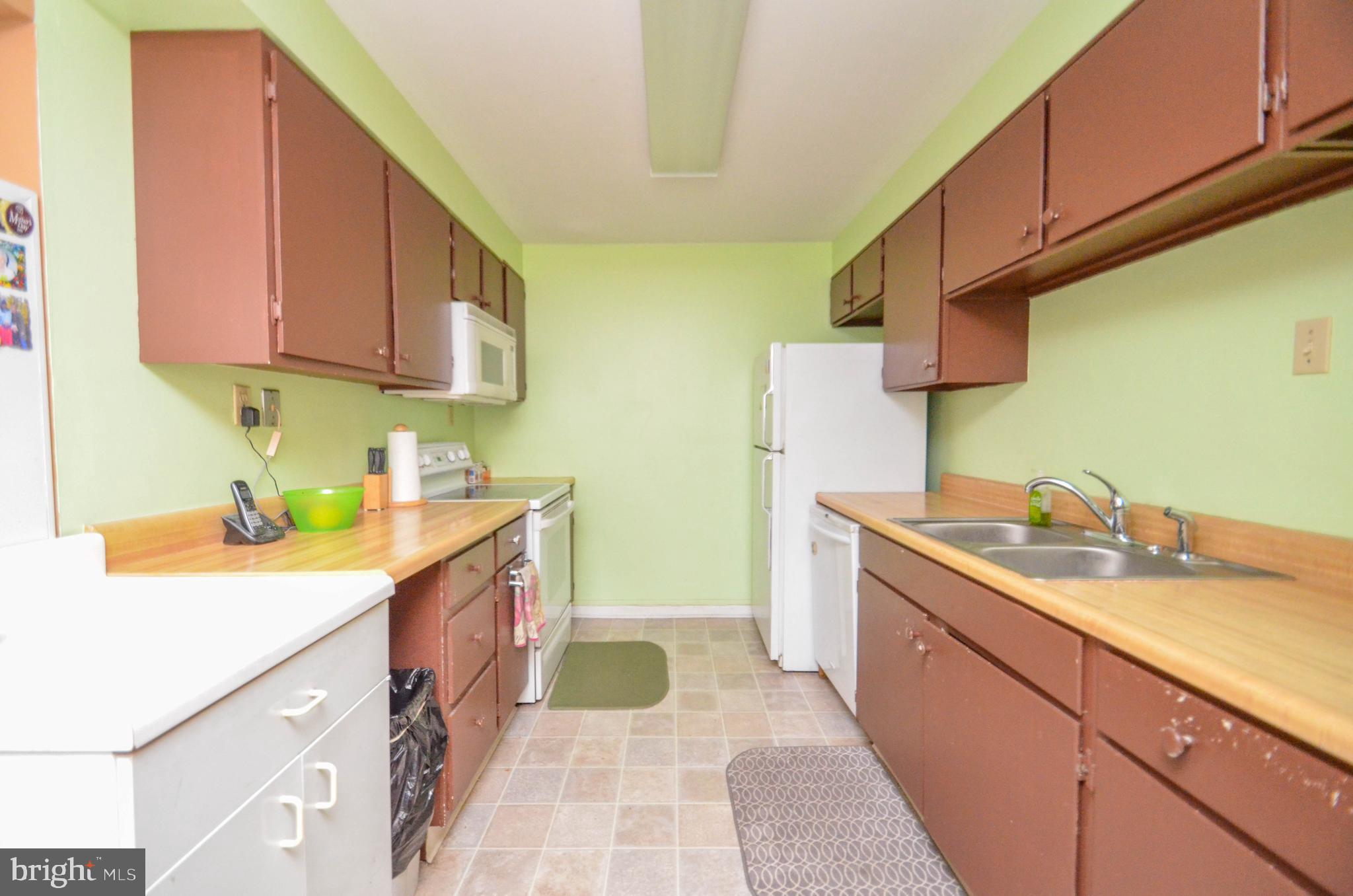 17 Stonegate Road Quakertown, PA 18951 - Photo 6 of 14 Gallery Image 6