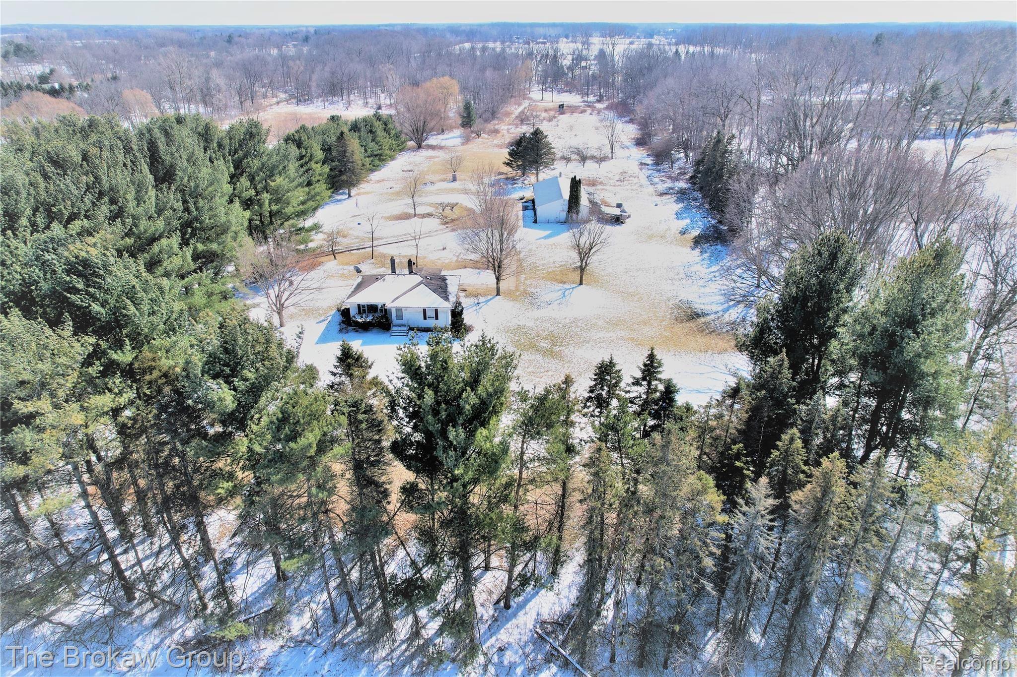 9200 Schrepfer Road Howell, MI 48855 - Photo 10 of 58 DJI_0139 (3) - Copy.JPG