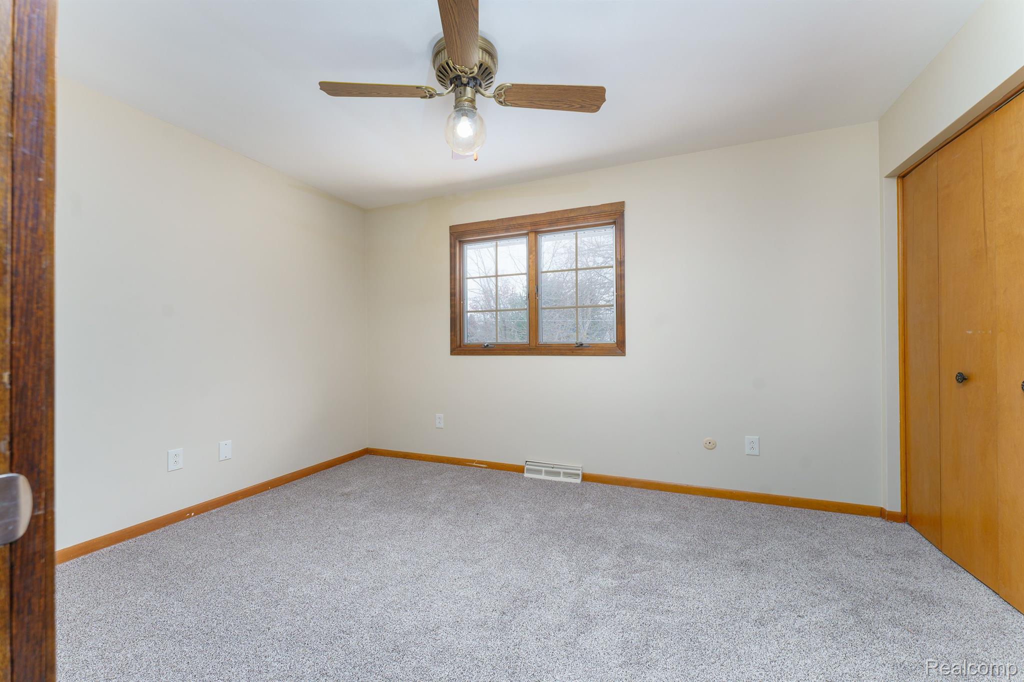 4050 Cemetery Road Fowlerville, MI 48836 - Photo 10 of 24 Gallery Image 10