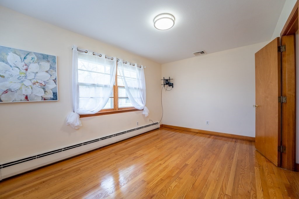 189 Wheeler Avenue Springfield, MA 01118 - Photo 13 of 42 Gallery Image 13