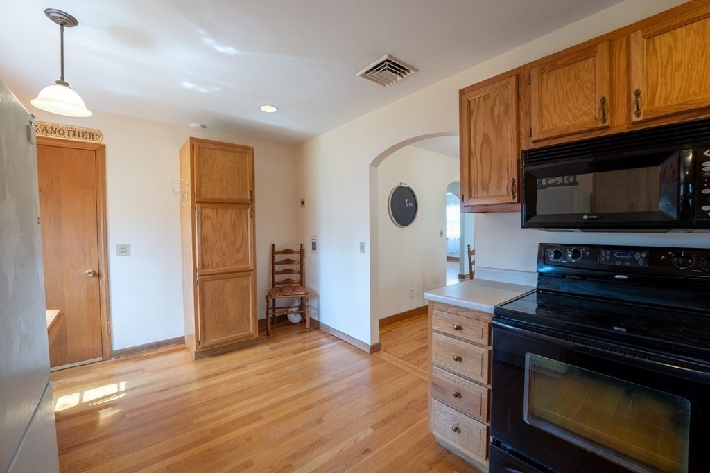 189 Wheeler Avenue Springfield, MA 01118 - Photo 26 of 42 Gallery Image 26