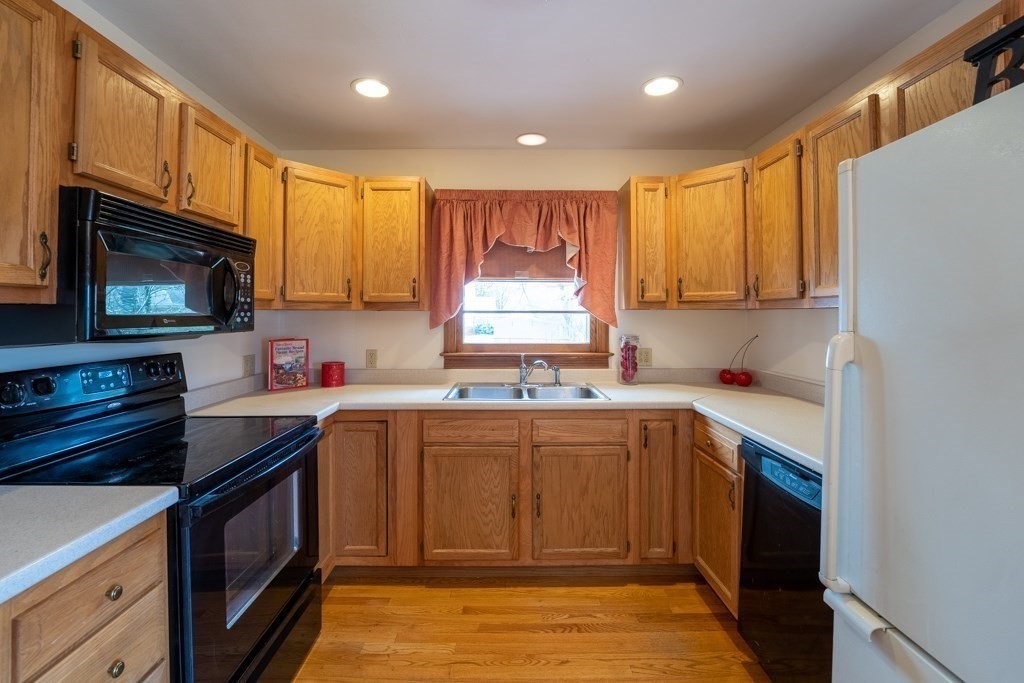189 Wheeler Avenue Springfield, MA 01118 - Photo 28 of 42 Gallery Image 28