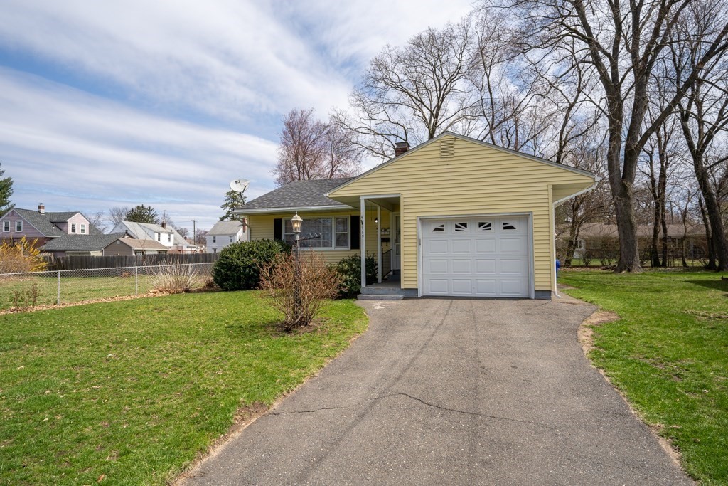 189 Wheeler Avenue Springfield, MA 01118 - Photo 3 of 42 Gallery Image 3