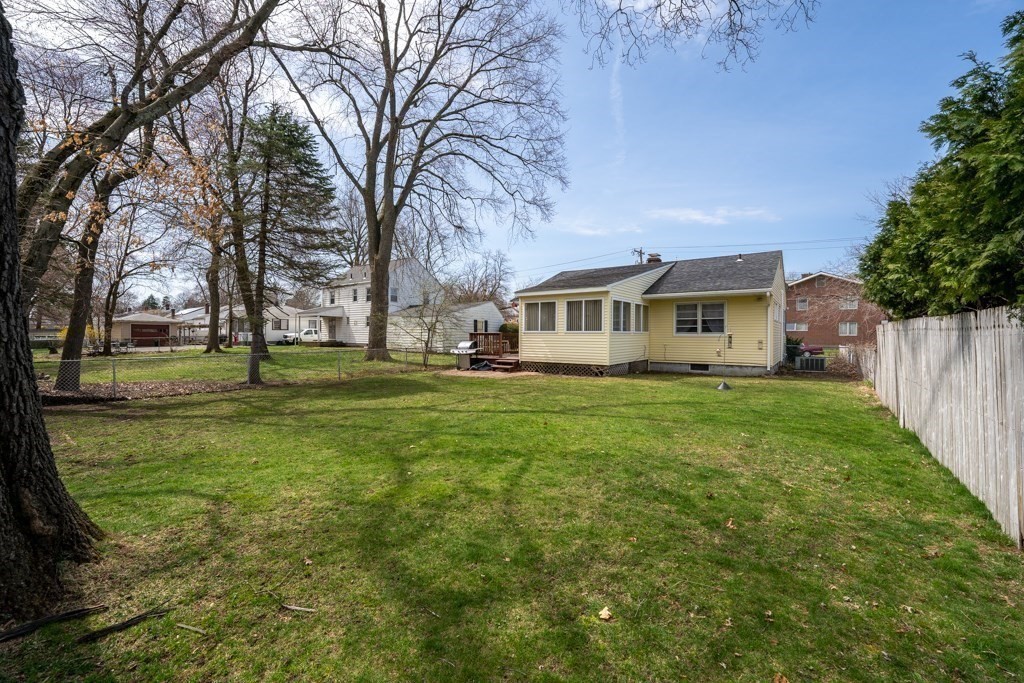 189 Wheeler Avenue Springfield, MA 01118 - Photo 39 of 42 Gallery Image 39