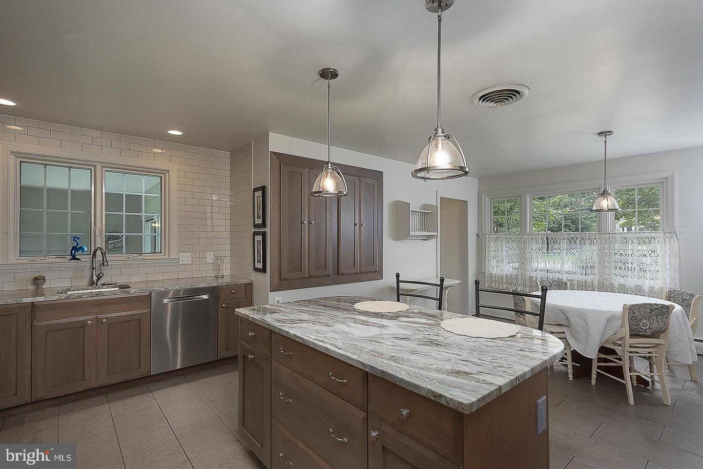3733 Chatham Road Ellicott City, MD 21042 - Photo 6 of 9