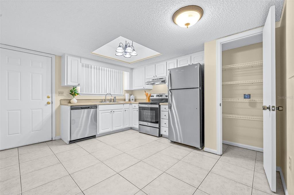2944 Morgan Combee Road Lakeland, FL 33801 - Photo 12 of 43