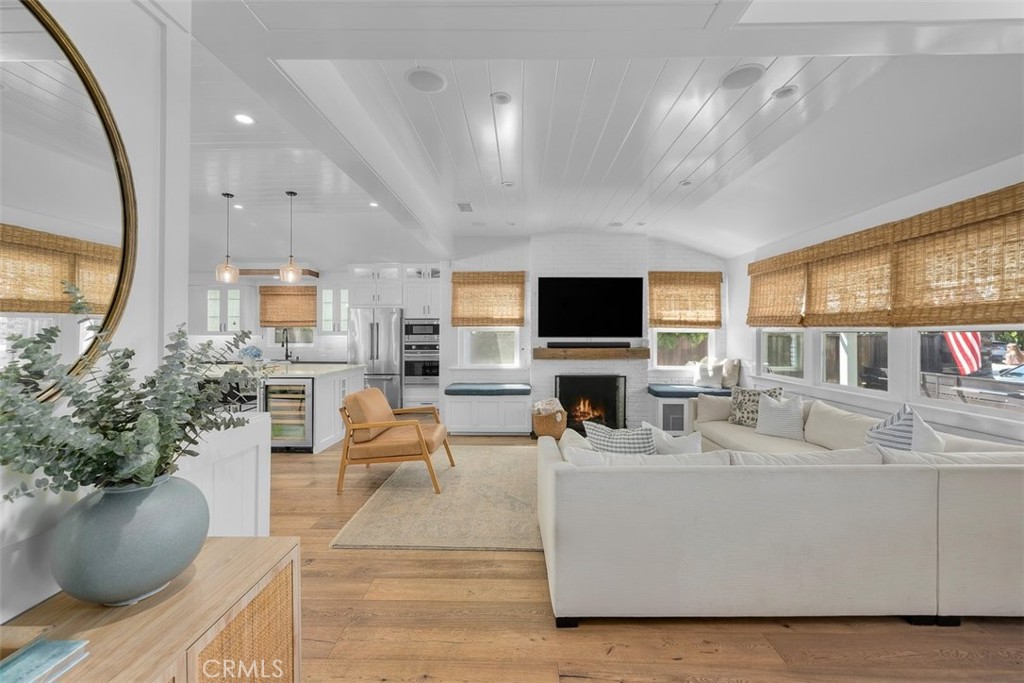 222 Broadway Costa Mesa, CA 92627 - Photo 16 of 47