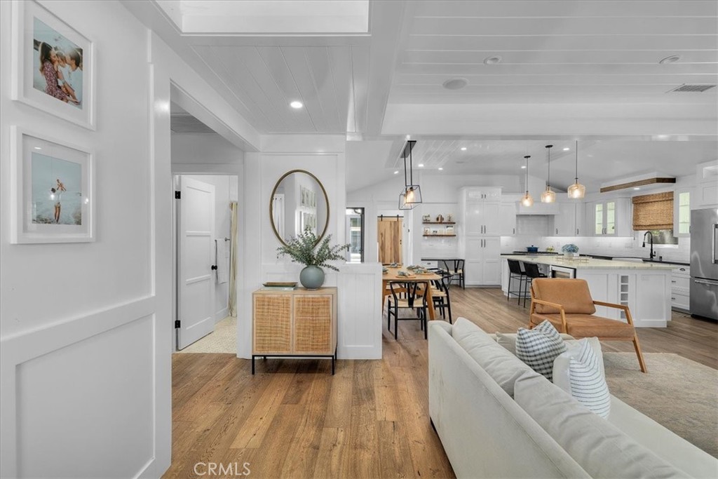 222 Broadway Costa Mesa, CA 92627 - Photo 5 of 47